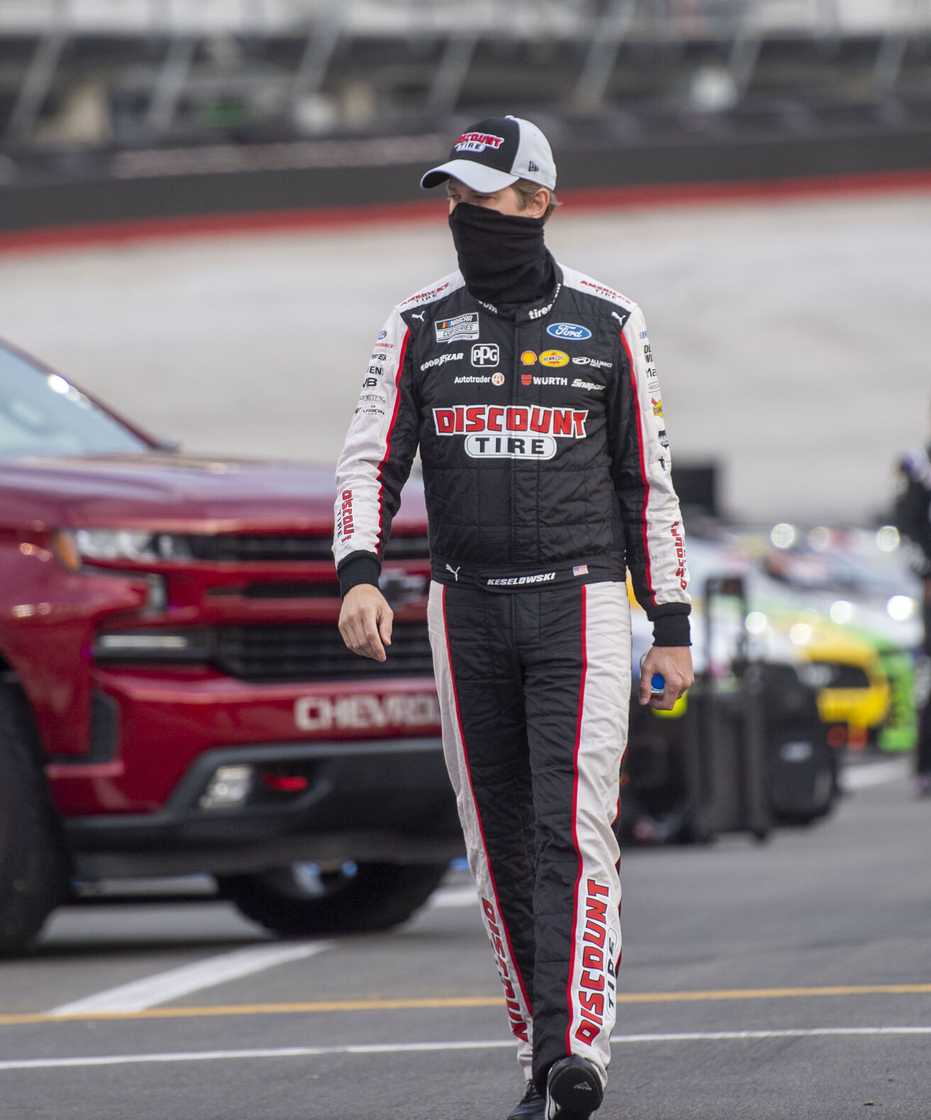 BMS Bass Pro Shops NRA Night Race